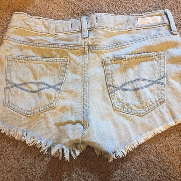 Abercrombie button fly distressed shorts - Picture 2 of 3